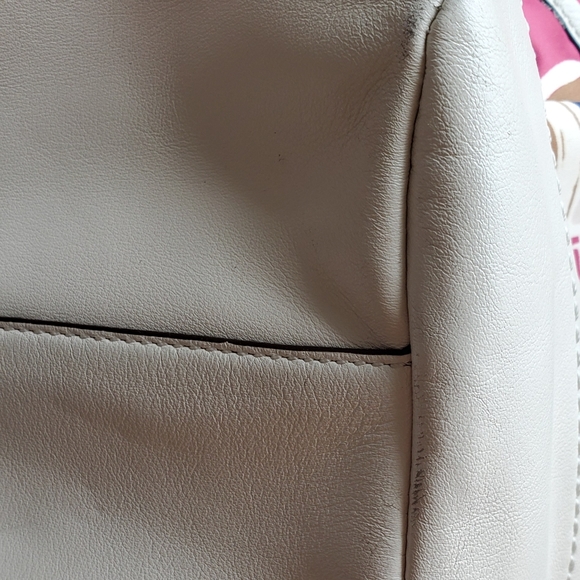 Coach Medium Signature C handbag - Picture 3 of 5